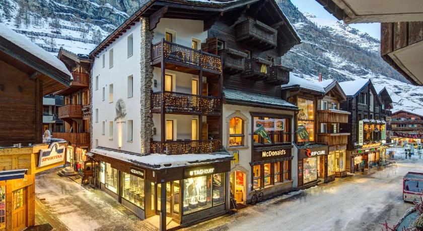 Zermatt Alpine Lodge